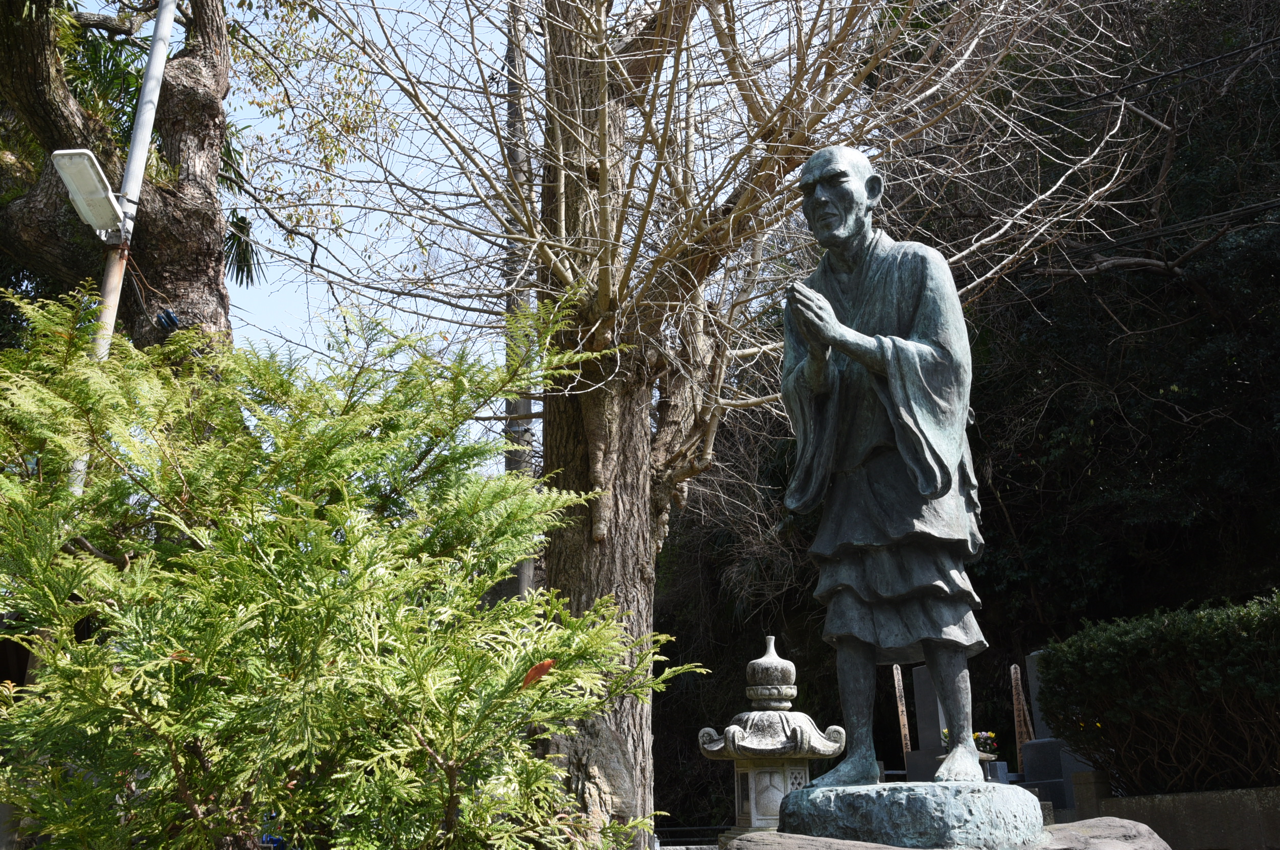 鎌倉と房総半島を結ぶ道ゆかりの「光触寺」